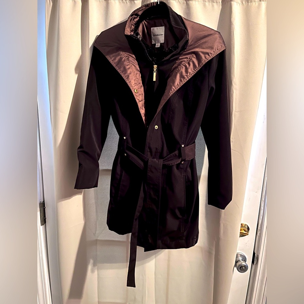 Hooded raincoat